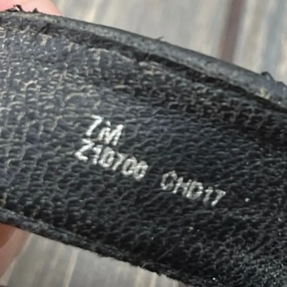 BOC Born Black Sandal Thong Flip Flop‎ Summer Casual Vacation Sz 7 Relaxation